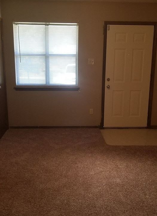 2nd image of 77 Liberty Ln APT B