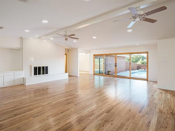 2nd image of 10667 Pagewood Dr