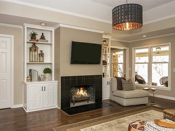 5th image of 321 Tealwood Dr