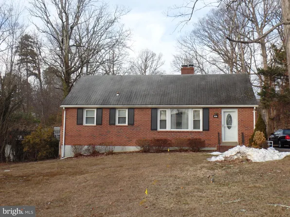 8316 Westchester Dr, Vienna, VA 22182