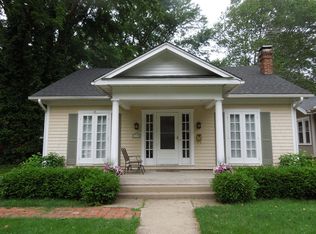 1609 S Douglas Ave, Springfield, IL 62704