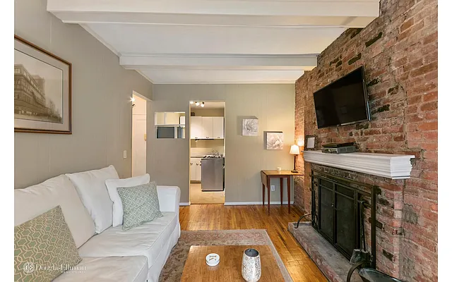 Sold by Douglas Elliman | media 2