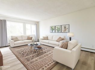 7719 Elbow Dr SW #7703, Calgary, AB T2V 1K3