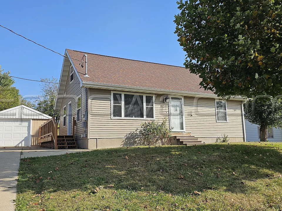 130 Outlook Dr SW