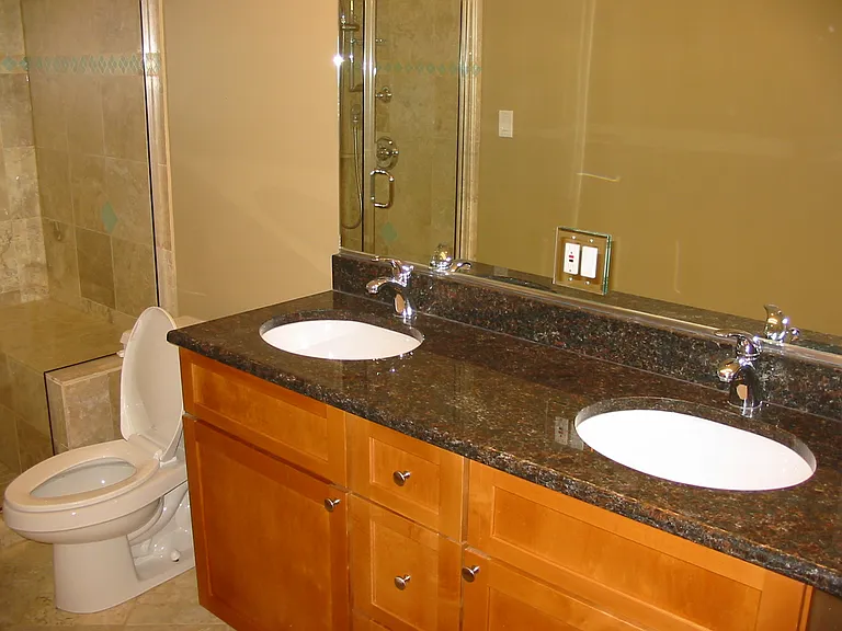 2150 W Arthur Ave #1 — Photo 8