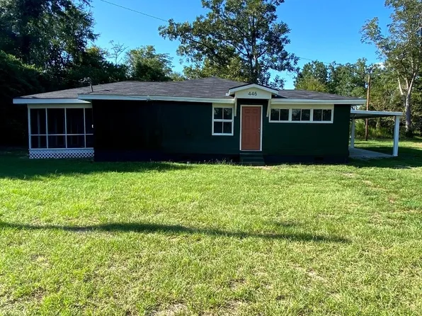 446 E Church St, Mount Vernon, GA 30445