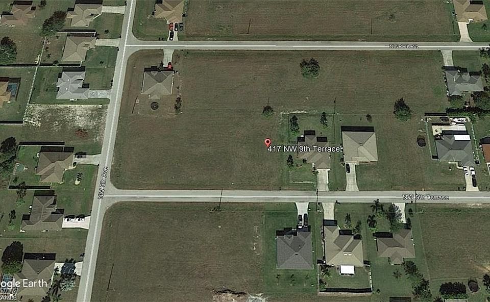 2nd image of 417 NW 9th Ter