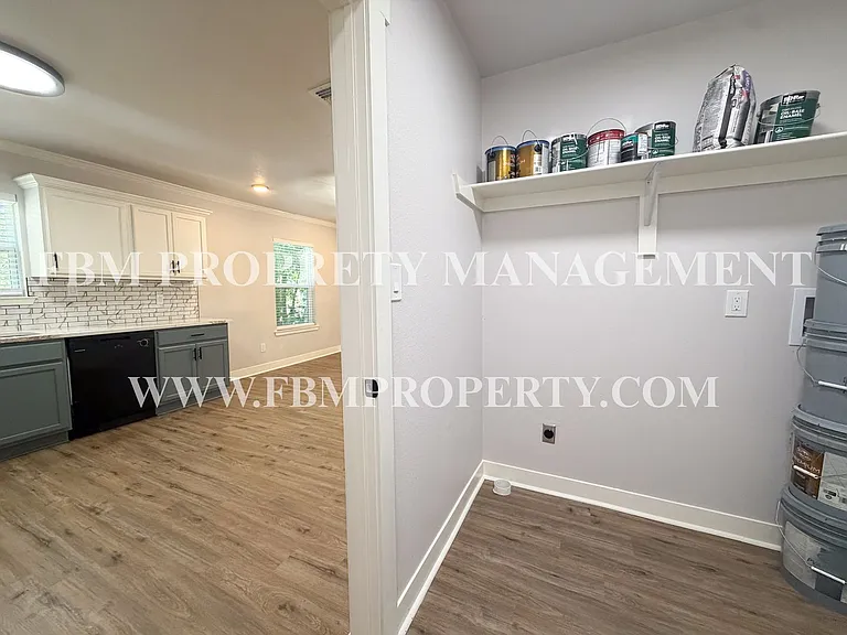 1606 Cherry Ave — Photo 7