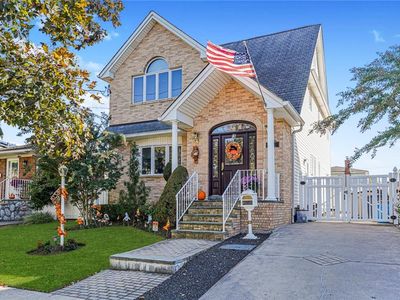 174 Barbara St, Staten Island, NY, 10306