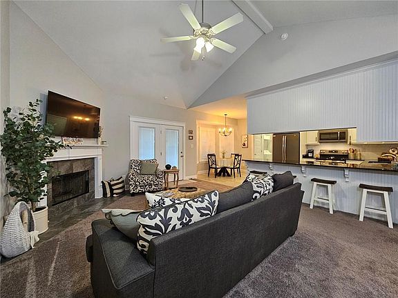 4th image of 12875 Orchard Dr N