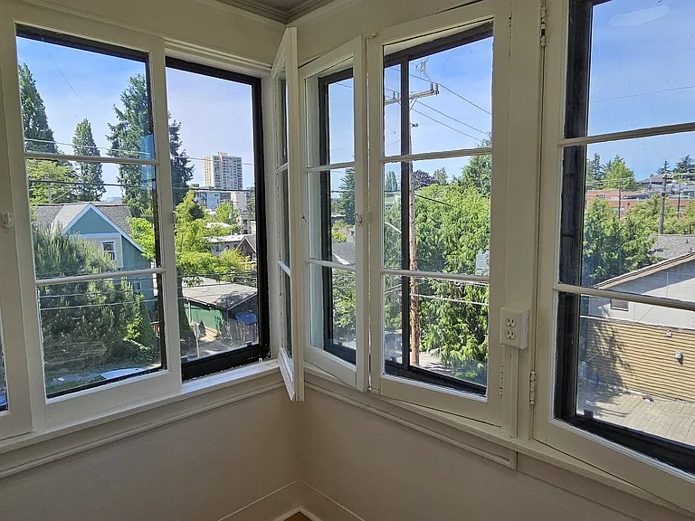 5203 12th Ave NE — Photo 21
