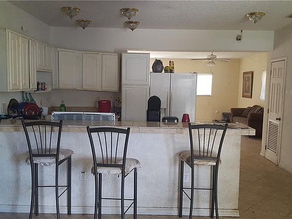 3rd image of 1711 Waikiki Way
