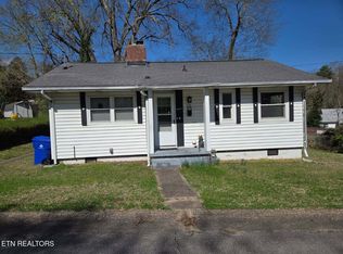 111 Kingsley Rd, Oak Ridge, TN 37830