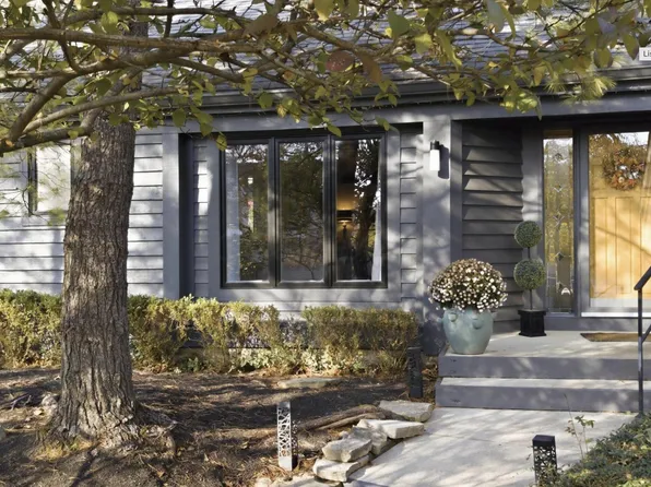 2248 Sandover Rd, Columbus, OH 43220