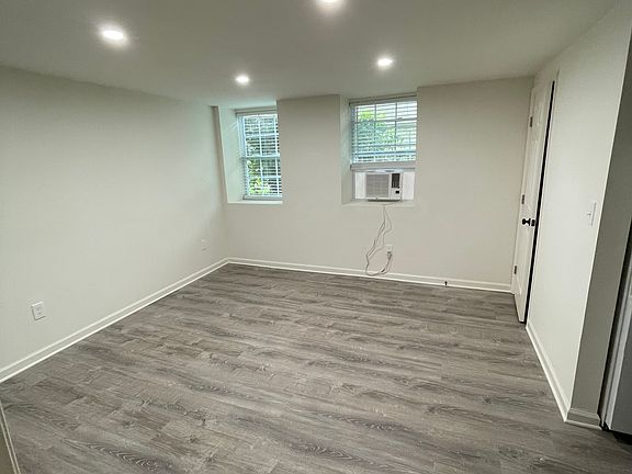 5th image of 1907 Capers Ave APT 11