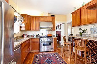 Kitchen :: 2227 Woolsey Street