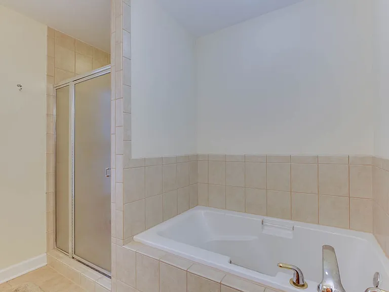 4609 Town Creek Dr — Photo 26