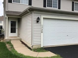 1720 Peachtree Dr, Lockport, IL 60441