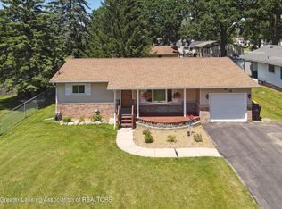 410 W Madison St, Dewitt, MI 48820