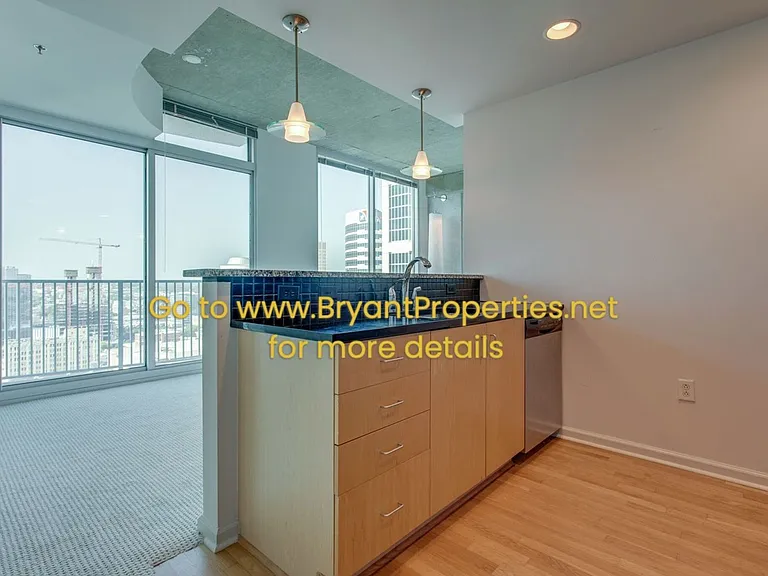 415 Church St #2402 — Photo 10