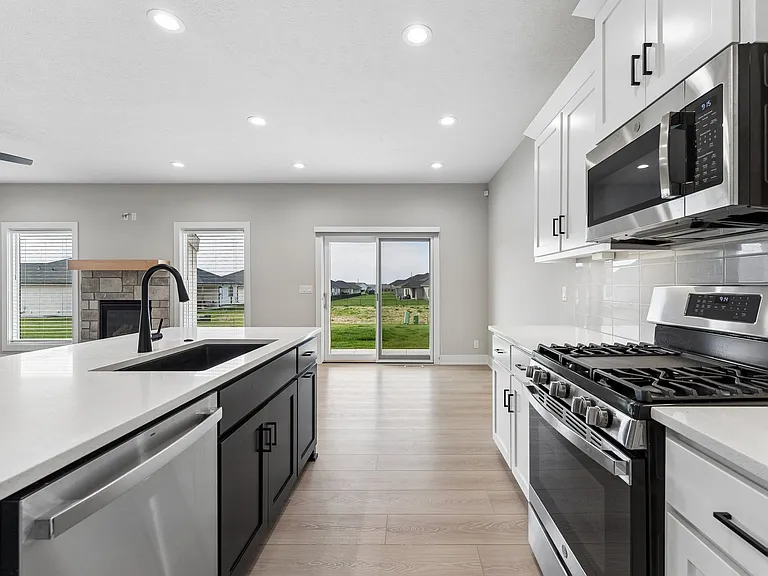 Vistancia Townhomes — Photo 6