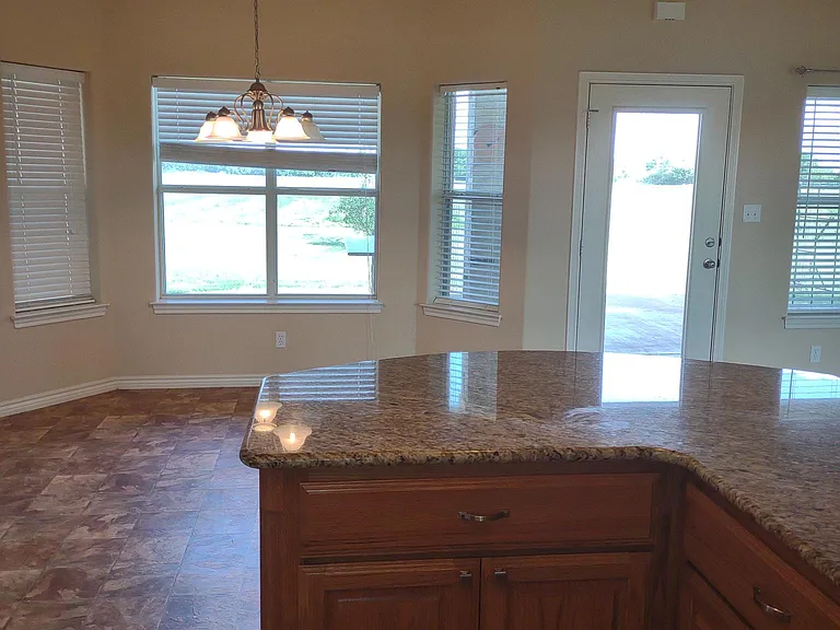 9730 FM 2931 — Photo 6