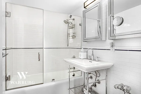 Sold by Warburg | media 20