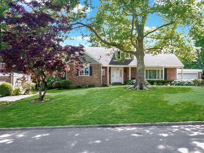 6 Nottingham Place, Great Neck, NY, 11023