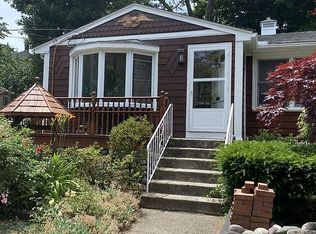 681 Pleasant St, Pawtucket, RI 02860