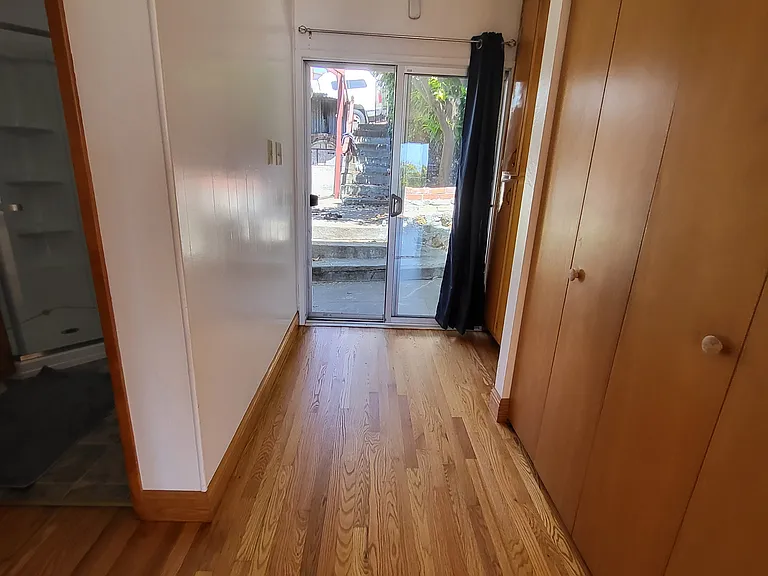 906 Balra Dr — Photo 16