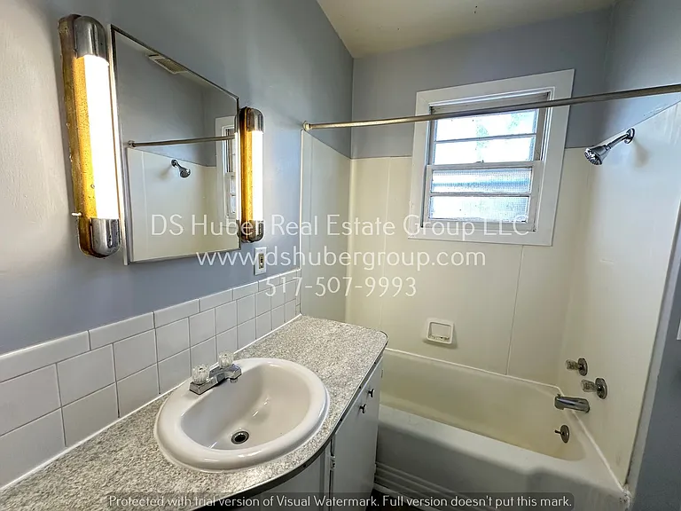 117 E North St #A — Photo 7