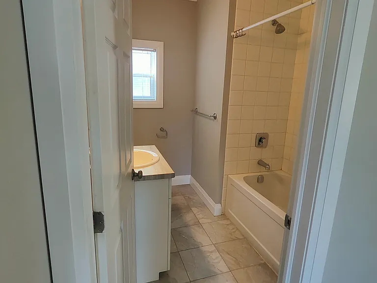 50 Pearl St — Photo 11
