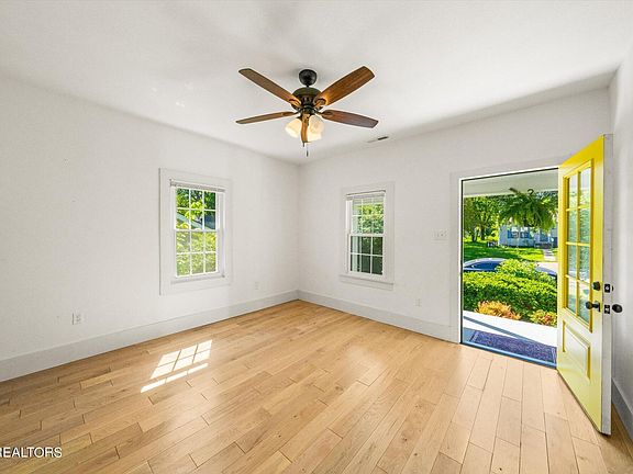4th image of 1101 Hiawassee Ave