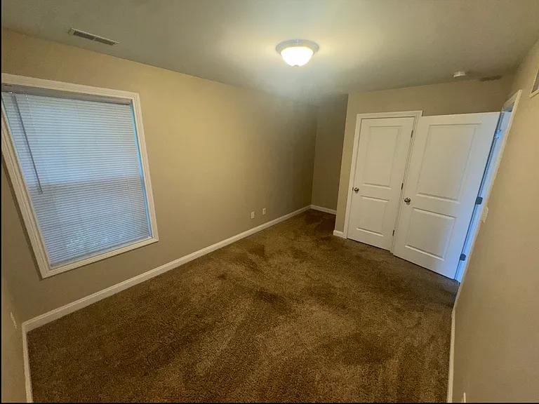 114 Stephen Dr — Photo 48
