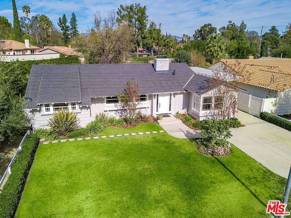 1st image of 23235 Mariano St