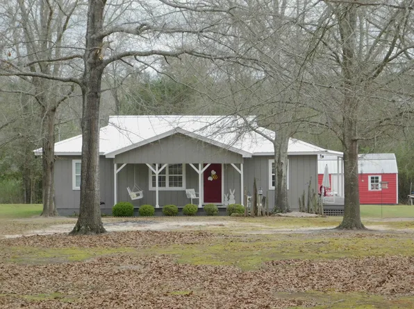 30306 County Road 107, Red Level, AL 36474