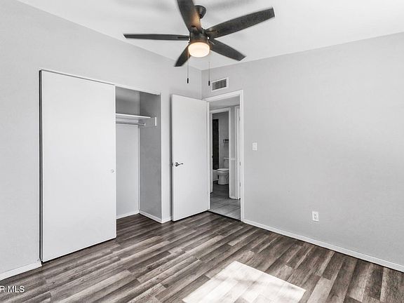 4th image of 5148 Edmonton Ave