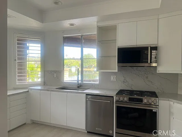 22820 Sailwind Way #47 — Photo 4