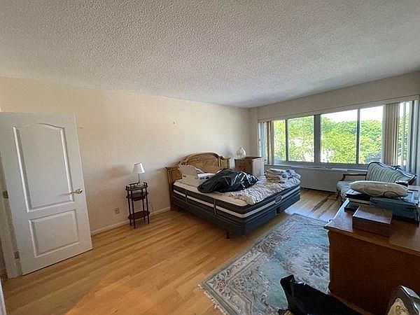 2nd image of 22 Chestnut Pl APT 312