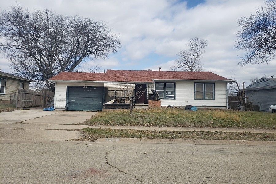 1st image of 1205 Redondo Dr