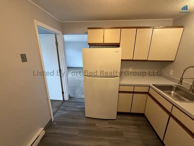 380 Buffinton St #24 — Photo 9