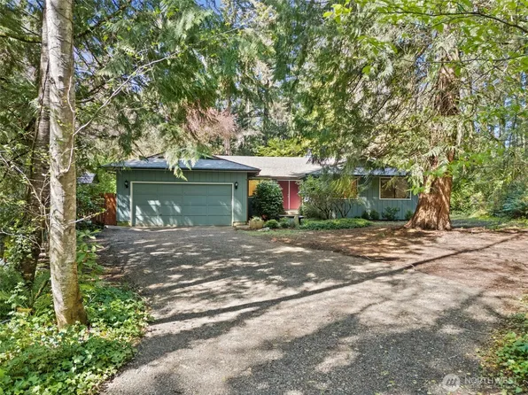 5496 NE Laura Loop, Poulsbo, WA 98370