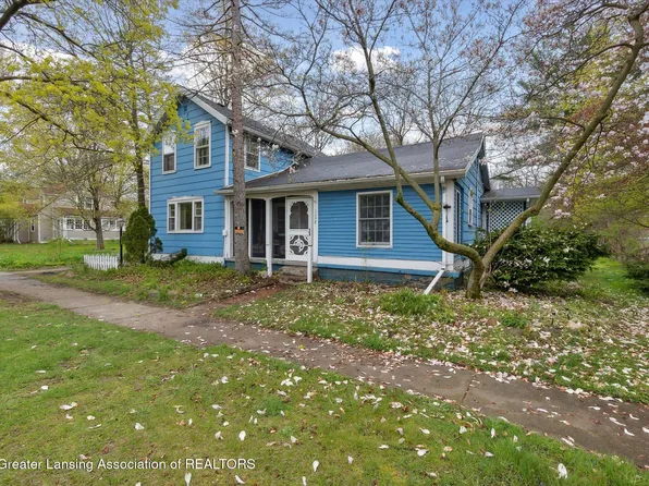528 Foote St, Charlotte, MI 48813