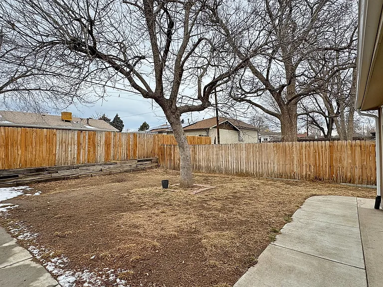 7071 Ruth Way — Photo 22