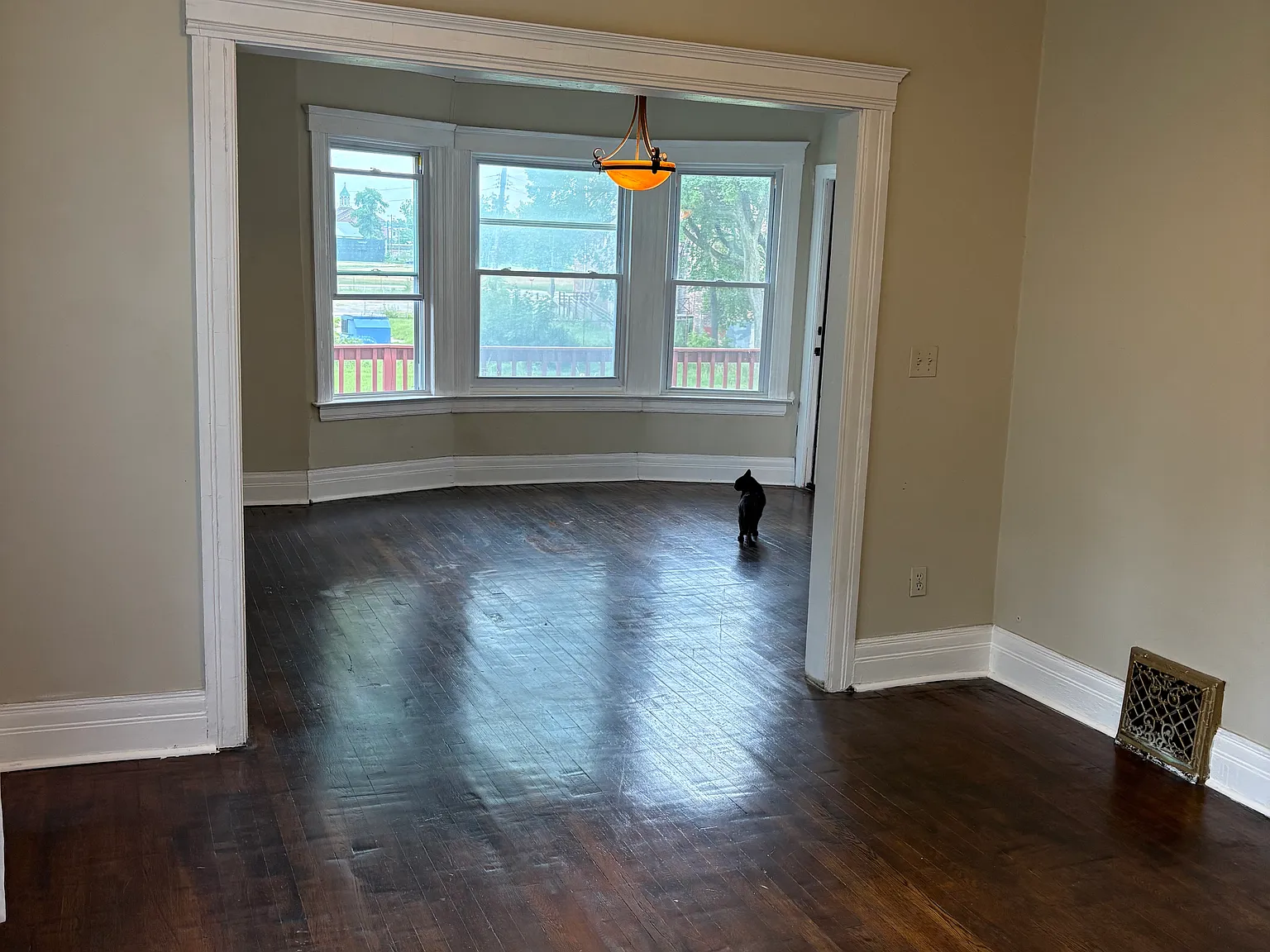 2 bed, 800 sqft, $1,050 — Photo 3