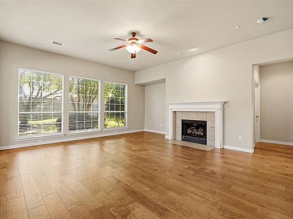 3rd image of 7506 Summit Trail Ln