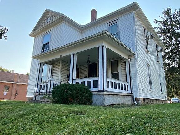 2nd image of 415 E Main St