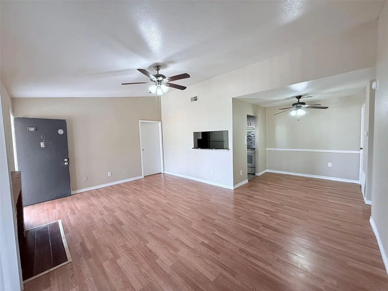 2 bed, 2.0 bath, $1,325 — Photo 4