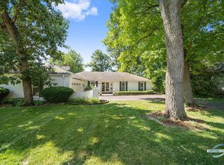 1117 35th St, Downers Grove, IL 60515