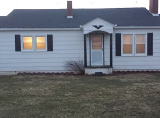 619 Cadle Ford Rd, Mount Airy, NC 27030